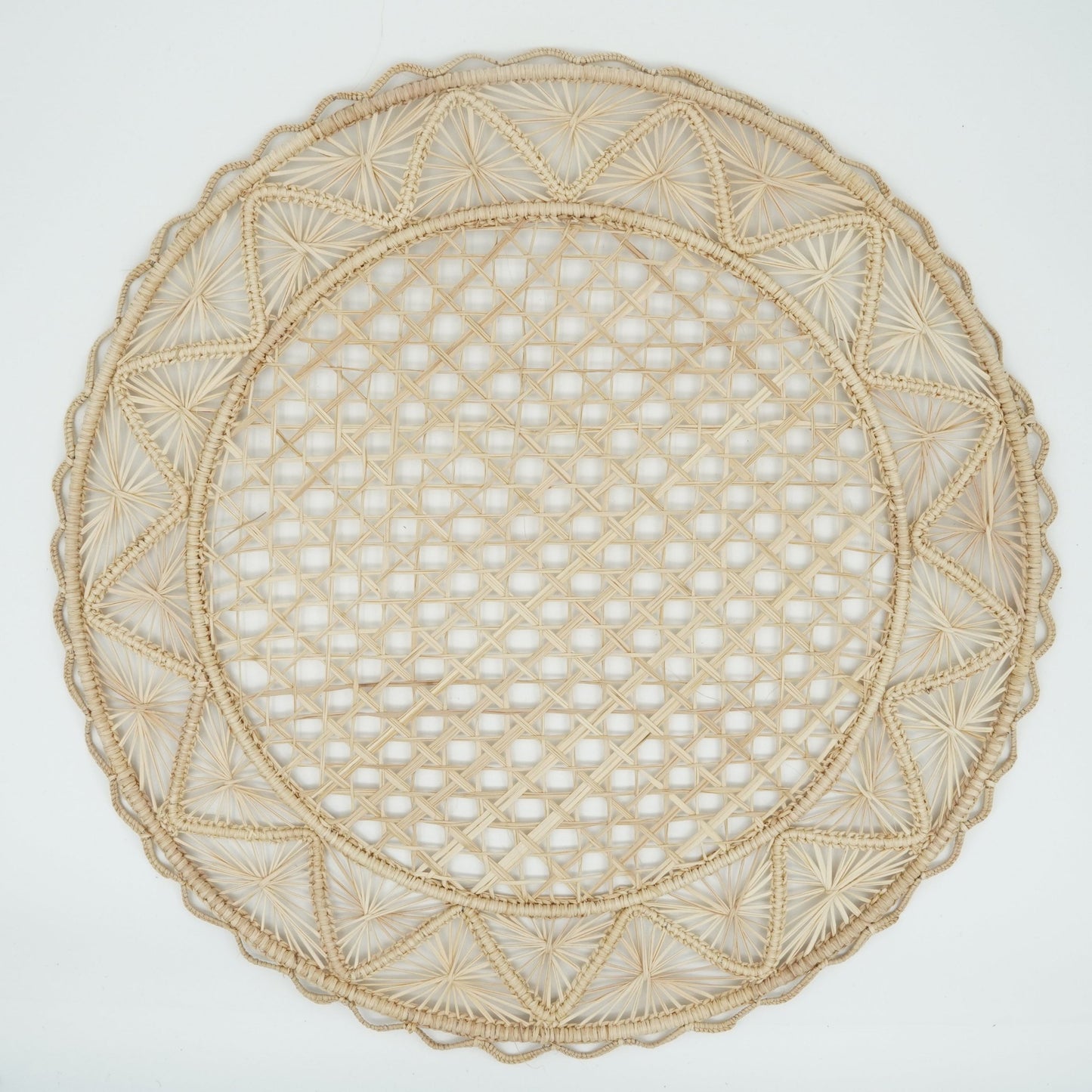 Overhead view of triangle woven triangle border placemat.